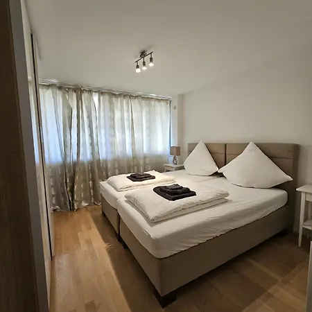 Apartament Oez 3 *